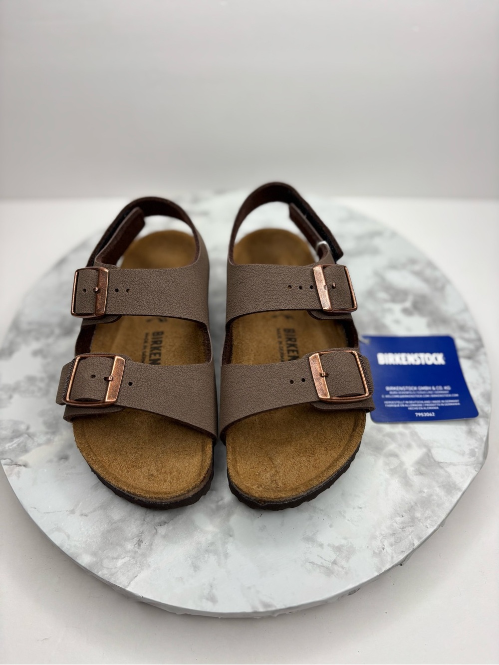 Size 10- Birkenstock Milano sandals in mocha kids 27Eur